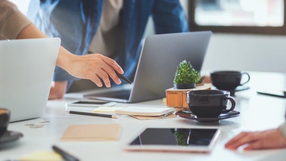 discussing over laptop